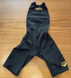 arena 競泳水着　Finaマークあり　130cm