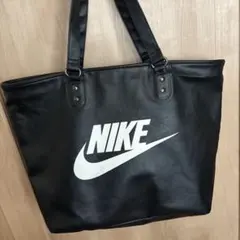 希少　レア　NIKE ナイキ トートバック　黒のサムネイル