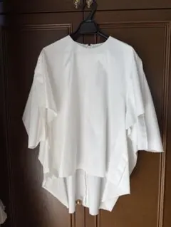 未使用品】maison de R メゾンドアール ノースリーブ ねじれトップス