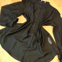 ブラック ボタンアップ シャツ 長袖