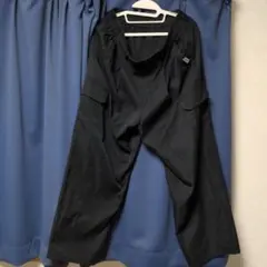 ブラック ワークパンツ カーゴポケット付き