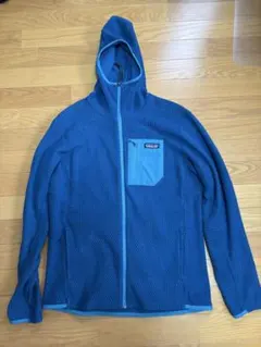 パタゴニア　R1エア　フルジップフーディー　Mサイズ