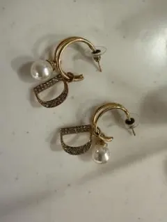 Item thumbnail for item 0d2d809b-5845-4e82-838c-a299b36e1596