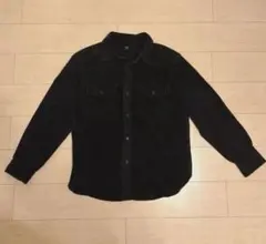 ユニクロ　黒シャツ　Mサイズ
