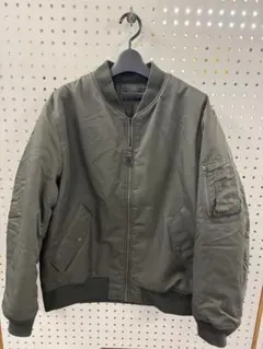 ユニクロ MA‐1ブルゾン カーキ XL
