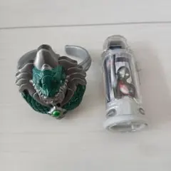 ウルトラマン スクエア缶バッジコレクション iconic artウルトラマンX