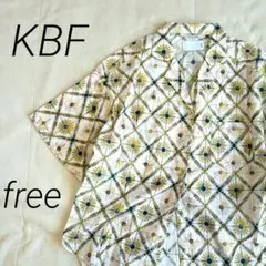 美品　KBF 半袖シャツ フリーサイズ　開襟 チェック　花柄　コットン　洗濯可