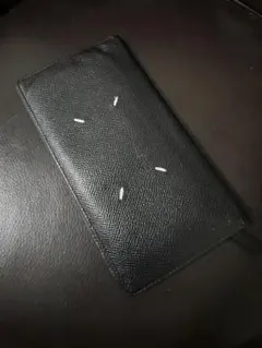 Maison Margiela ブラック二つ折り財布　破れあり