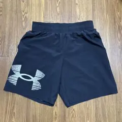 Under Armour 黒 L サイズショートパンツ