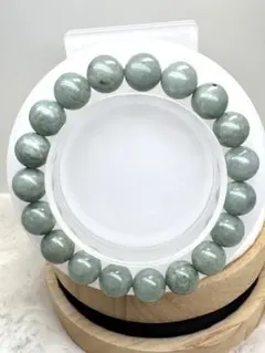 Item thumbnail for item c43ff029-eb77-4ebc-91bb-8c04c2af43e6