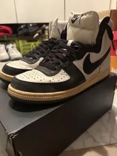 NIKE ターミネーターブラック ホワイト