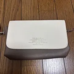 ZUCCAスマホショルダーバッグ