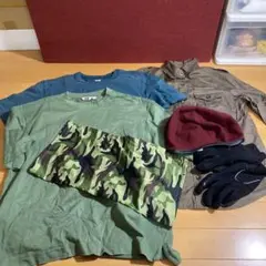 ミリタリー？洋服、ベレー帽など！