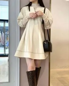 Lily Brown ボリュームスリーブミニワンピース