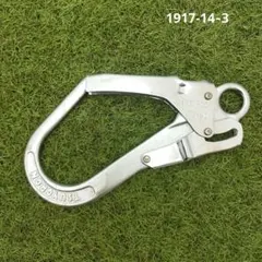 Item thumbnail for item f7fb8263-4513-404c-aa9f-e5bf7ac11564