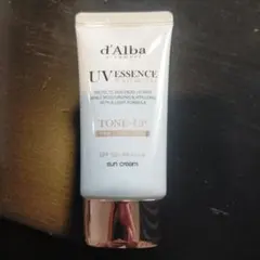 d'Alba UV ESSENCE WATERFUL サンクリーム新品