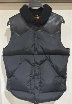 【極美品】BEAMS別注 Rocky Mountain ダウンベストリバーシブル BEAMS別注 Rocky Mountain ダウンベストリバーシブル