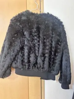 黒いファーコート