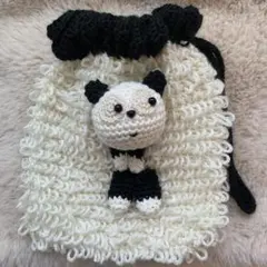 ハンドメイド　巾着　ポーチ　パンダ　動物モチーフ　かぎ編み