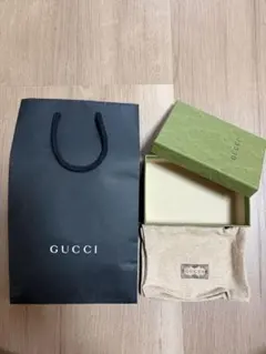 GUCCI（グッチ）の空箱・保存袋・ショップ袋の4点セットです。 - メルカリ