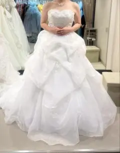 ウェディングドレス