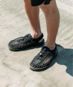 極美品 KEEN ユニーク 27.5 サンダル