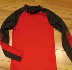 UNDER ARMOUR 長袖カットソー