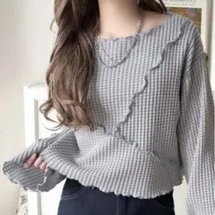 トレンド感満載のデザイン。前後2wayヘビーワッフル切り替えプルオーバー（長袖）