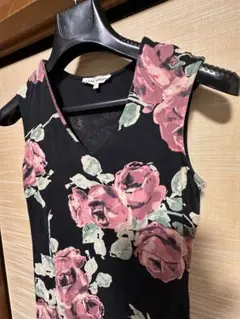 Laura Ashley ローラーアシュレイ ローズ柄花ノースリーブ ワンピース