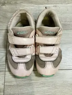 ASICS ピンク スニーカー スクスク　20cm