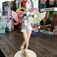 【美品♪】ONE PIECE ウタ　フィギュアのサムネイル