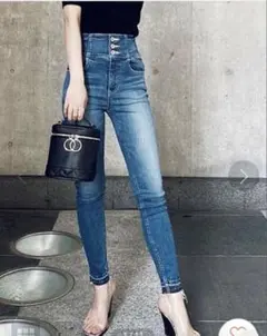 ※新品タグ付きリエンダ スキニーデニム ハイウエスト 脚長効果　細見え