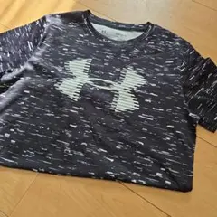 Under Armour HeatGearTシャツ YLG 黒140～150