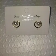 パールとクリスタルのフープピアス