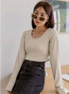 新品✨完売品 SHEIN DAZY リブニット Tシャツ ベージュ L ロンT