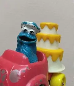 ヴィンテージ　Sesame Street Cookie Monster ミニカー