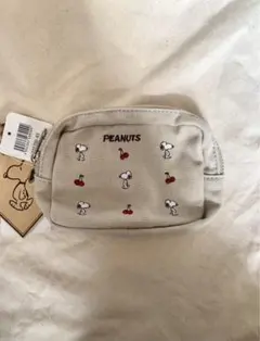 限定　フルーツオブザルーム　スヌーピー　コラボ　ポーチ　チェリー　新品未使用