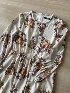 花柄 ひざ丈ワンピース