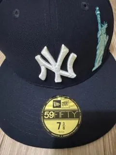 New Era キャップ　ネイビー　自由の女神　りんご刺繍