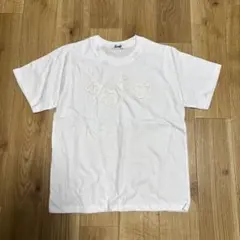 【新品未使用】Soup韓国ブランドホワイト 花刺繍 Tシャツのサムネイル