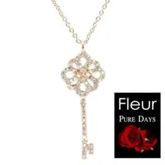 Fleur 鍵型ネックレス ゴールドのサムネイル