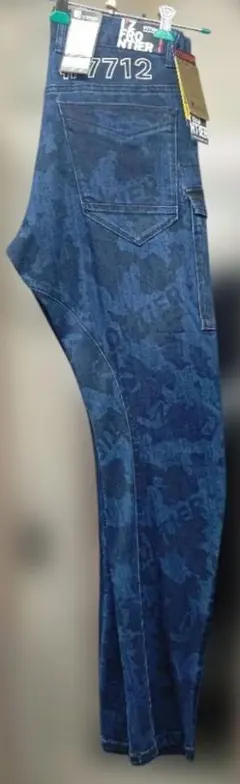 Item thumbnail for item 7bbe2e5d-fb0f-444b-aef4-04eca20fc749