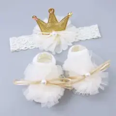ベビー用靴下とヘアバンドセット