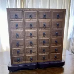薬箪笥 薬草棚 古道具 引き出し棚 ボックス ブロカント 薬箪笥 薬草棚 古道具 引き出し棚 ボックス ブロカント - メルカリ