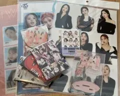 TWICE グッズセット アクスタ バッジ クリアファイル フォトカード シール