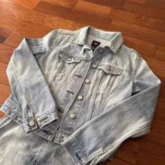 Gap ライトブルー デニムジャケット &ZARA ライトブルー　タイトスカート
