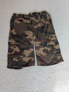 Columbia 迷彩ショートパンツ