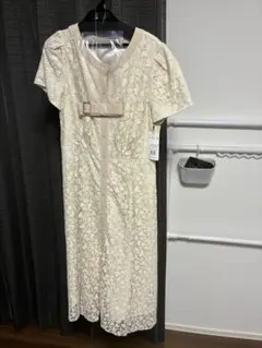 クリーム色 レース 半袖 膝丈ワンピース
