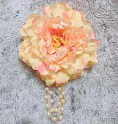 美品！ヘッドドレス 髪飾り 牡丹 パール 一点物 成人式 卒業式 結婚式.