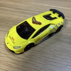 ランボルギーニ ウラカン ペルフォルマンテ セーフティーカー トミカビームのサムネイル